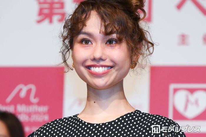 peco、“野菜の容器”に詰めた滞在先での手作りランチ公開「アイデアが天才」「逆にお洒落に見える」と驚きの声