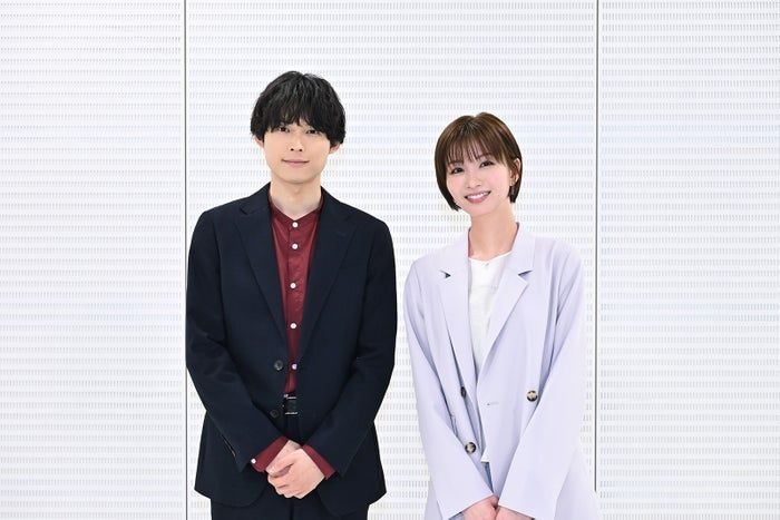 【SixTONES松村北斗＆岡崎紗絵「告白」インタビュー】7年ぶり再会で目撃した素顔「大人になった姿をお見せできれば」“愛が強すぎる”エピソードも