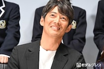 反町隆史・生見愛瑠・生徒キャストら19人「GTO」キャストが豪華集結 ファンとハイタッチで急接近