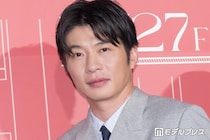 田中圭、金メッシュ姿の近影話題「新鮮」「かっこよすぎて悶絶」鈴木おさむ氏が公開