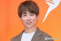 杉浦太陽、妻・辻希美と番組共演で夫婦密着ショット公開「永遠にラブラブ」「幸せが溢れてる」と反響