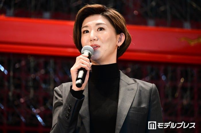 元バレー日本代表・栗原恵「ジイジの作った夏野菜たっぷり」息子への手作りチキンカレー公開「栄養満点」「彩りが綺麗」の声