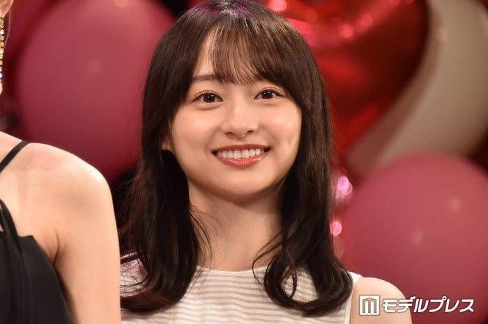 影山優佳「ピチユニネキ」キッズサイズのユニフォーム姿に反響「ボディラインが美しい」「着こなせるのすごい」