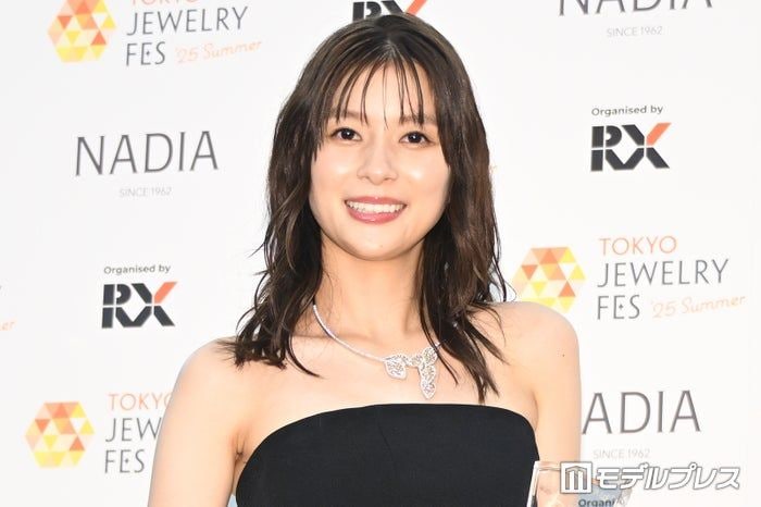 芳根京子、主演舞台への豪華差し入れが話題「量がお店レベルですごい」「これはテンション上がる」の声