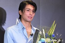 サッカー日本代表・中村敬斗選手、トークイベント応募数は2万人 バースデーサプライズに笑顔