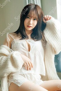 日向坂46藤嶌果歩、ふわふわニット身にまとう 1st写真集ポストカード第1弾公開【果実の歩幅】