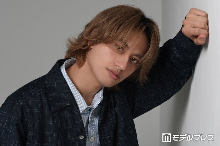 Aぇ! group小島健、フィリピンの殺し屋役で4~5キロ減量「次の小島健に行ける」過去一レベルの初挑戦【「八神瑛子 -上野中央署 組織犯罪対策課-」インタビュー】