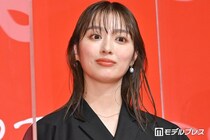 内田理央、ほっそり二の腕際立つノースリコーデ公開「私服もオシャレすぎる」「スタイル抜群」の声
