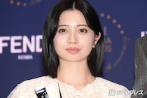 桜田ひより、大胆ワンショルダードレスで美デコルテ輝く「大人っぽくて美しい」「透明感がすごい」と反響