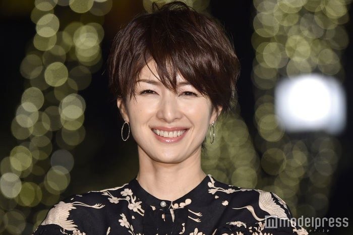 吉瀬美智子、ベーコンニンニク炒め・おかわかめ冷奴…「夏バテ注意」手料理公開「栄養満点」「食欲湧いてくる」の声