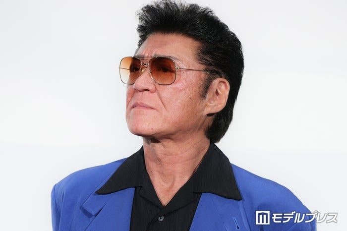 小沢仁志、ボリューム満点な焼肉朝食公開「アレンジが斬新で美味しそう」「豪華すぎる朝定食」の声