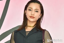 高橋メアリージュン、美スタイル際立つビキニショットに熱視線「景色に負けない美しさ」「メリハリボディ憧れる」