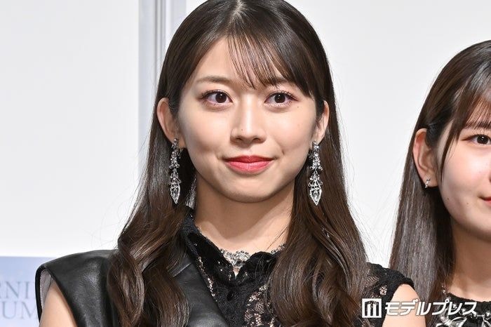 元モー娘。牧野真莉愛、引退発表の陽岱鋼選手との幼少期＆グループ加入後2ショットに反響「愛の強さに感動」「美少女すぎる」