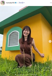 元NHK竹中知華アナ、ぴったりトップス×ショーパン姿で美脚見せ「破壊力すごい」「健康的で美しい」と反響