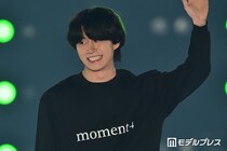 カノックスター、お気に入りのおもちゃを持つ長女“ミニック”公開「目がクリクリ」「天使みたいな可愛さ」と反響