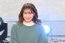 “令和の峰不二子”阿部なつき、美ボディ際立つ胸元ざっくりワンピース姿披露「ドキッとした」「見惚れちゃいます」と反響