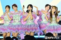 ＝LOVE、10回目の「TIF」で貫禄ステージ「とくべチュ、して」からデビュー曲まで…2日目トリでファン熱狂【TIF2026】