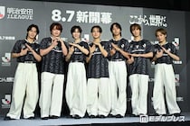 Travis Japan、東京スカイツリー点灯式登場・史上最多60種類のライティング JリーグSPアンバサダー初仕事務める
