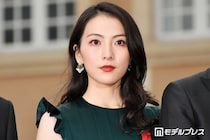 KARA知英、短丈ユニフォームから美ウエストちらり「脚長すぎてびっくり」「圧巻のスタイル」と反響
