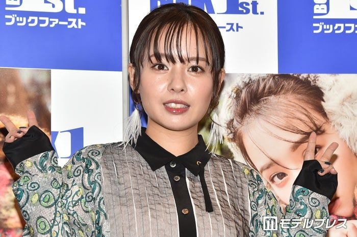 元NMB48山田菜々「寝ようかドラマ見ようか迷って」就寝前のすっぴんショット公開に絶賛の声「衝撃的な美しさ」「オフ感満載な姿に悶絶」