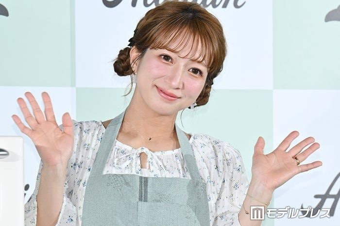 辻希美、1歳 バースデーパーティーでの次女・夢空（ゆめあ）ちゃん公開「クリームまみれで可愛すぎる」「どんどん可愛く成長してる」と反響