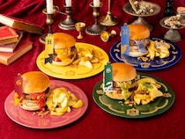 「Harry Potter Cafe」一部メニュー刷新、ホグワーツバーガーやヘドウィグのオムライスなど登場