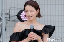 知念里奈、長男の海外バレエ団入団を報告 ブダペストでのショットに「背が高くてかっこいい」「手脚の長さが際立ってる」の声