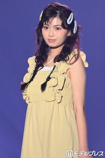 「今日好き」おひなさま（長浜広奈）、三つ編みヘアで雰囲気チャンジ ノースリーブワンピでガーリーコーデ【TGC松山2026】
