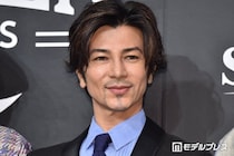 武田真治、22歳下の妻・静まなみと“夫婦初共演”2ショット動画公開「ずっとまなみさん見つめてて素敵」「雰囲気が最高」の声