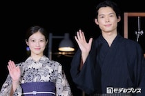 SixTONES松村北斗＆今田美桜、浴衣姿で登場・短冊に願い込める「1つ前の映画くらいからできていなくて」【白鳥とコウモリ】