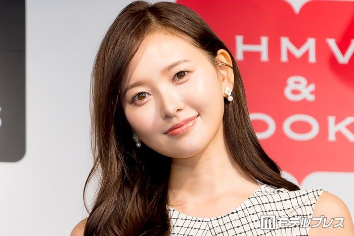 兒玉遥「10cmバッサリ」ロング→ミディアムヘアで雰囲気ガラリ「自分でハサミ入れててドキドキした」の声