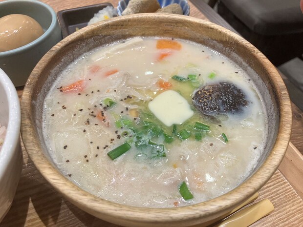 人気お茶漬けチェーン【こめらく】の新業態「1550円定食」がド迫力！「ごはんすすむ」濃厚でたまらないおいしさ！の画像7