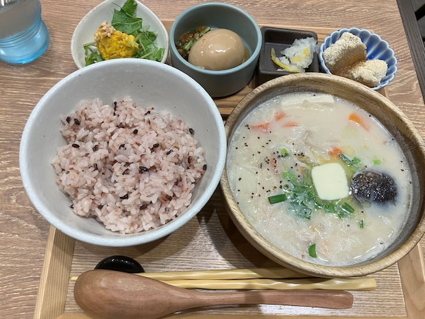 人気お茶漬けチェーン【こめらく】の新業態「1550円定食」がド迫力！「ごはんすすむ」濃厚でたまらないおいしさ！の画像6