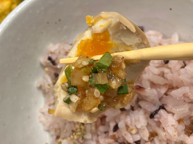 人気お茶漬けチェーン【こめらく】の新業態「1550円定食」がド迫力！「ごはんすすむ」濃厚でたまらないおいしさ！の画像12