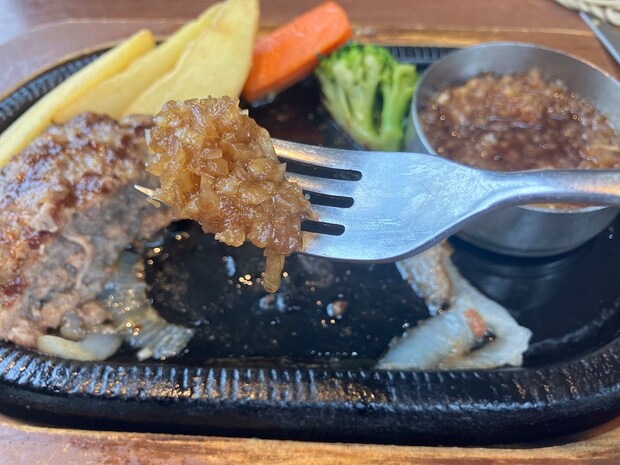 【スエヒロ館】1573円ランチ「国産牛ハンバーグ」食べたら「肉がうますぎる！」一口で衝撃の画像14