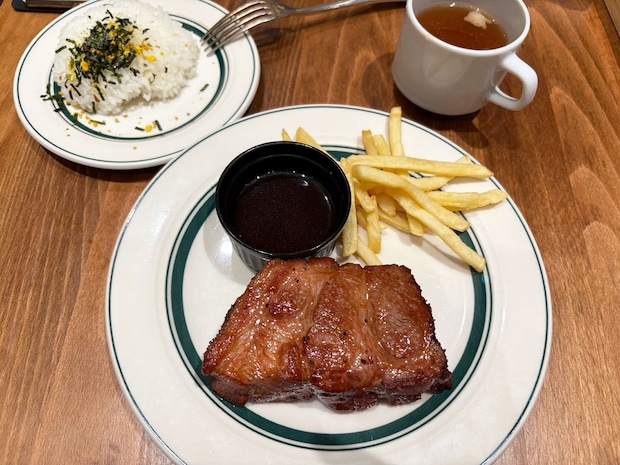 「想像よりはるかにデカい！」急増の行列店【マロリーポークステーキ】「1040円ランチ」お得すぎて驚き！の画像8