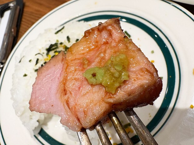 「想像よりはるかにデカい！」急増の行列店【マロリーポークステーキ】「1040円ランチ」お得すぎて驚き！の画像16