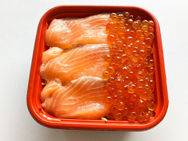 【角上魚類】海鮮だらけ「四色丼」が「なんて豪華！」1200円でうに、いくら、えび、ねぎとろ……とろける！の画像12