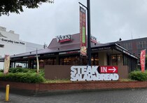 「肉派にはたまらない！」【フォルクス】モーニング989円「朝ステーキセット」コスパ大満足の内容は？