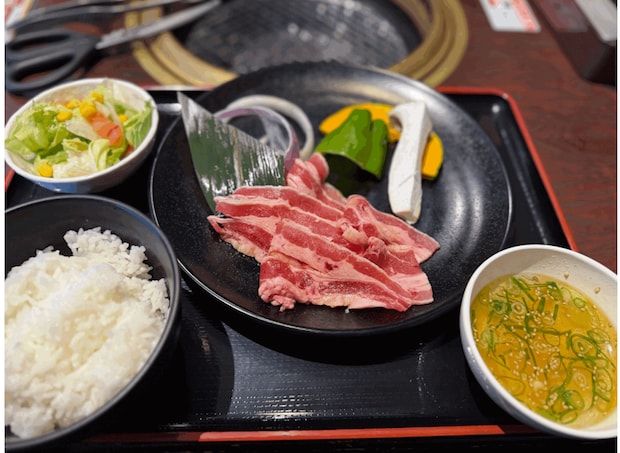 増加中の焼肉チェーン【カルビ大将】1,298円ランチ「牛バラカルビ定食」の画像3