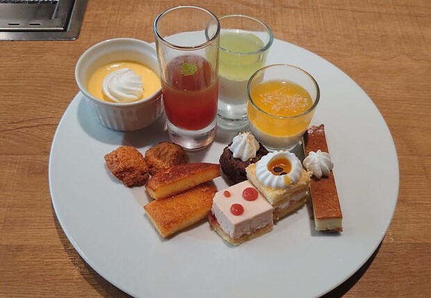 焼肉食べ放題【プレミアムカルビ】、1,848円ランチがハイクオリティすぎ！　驚がくの味に3回おかわり！の画像18