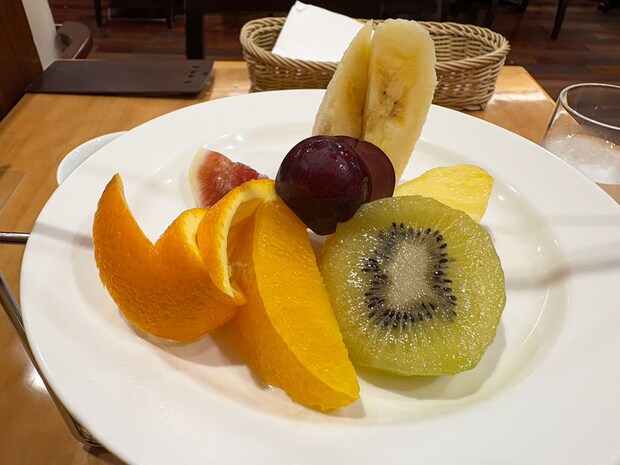 「普段食べている果物は一体……」【千疋屋】1,430円「高級フルーツだらけのモーニング」食べたら幸せすぎた！の画像9