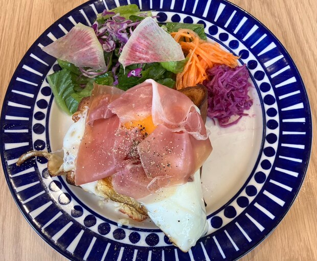 プリンでおなじみ【パステル】989円「悶絶モーニング」とは？「デカくて甘くて、しょっぱくて最高！」の画像3