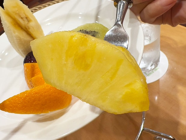 「普段食べている果物は一体……」【千疋屋】1,430円「高級フルーツだらけのモーニング」食べたら幸せすぎた！の画像13