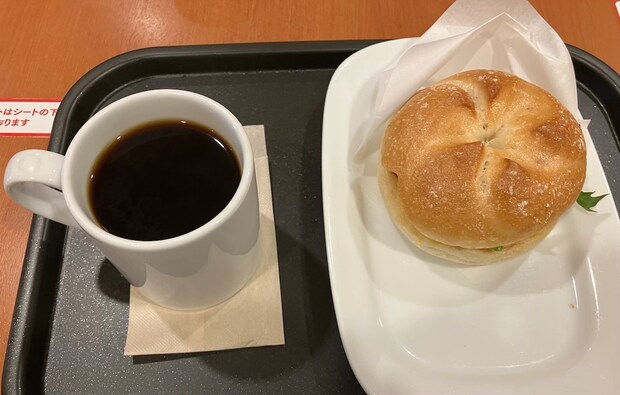 【ヴェローチェ】500円モーニング新作「トリュフ香る燻しベーコン＆エッグ」食べたら、朝からリッチすぎた！の画像2