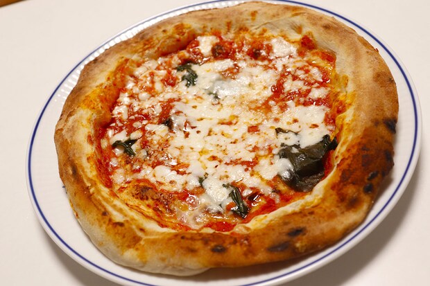 セブン「金のマルゲリータ」超えたおすすめ1位は？　コンビニ3社の冷凍ピザ実食ランキングの画像3