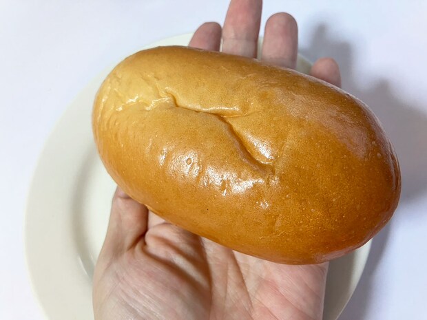 【ロピア】マニアが超激押し「トリュフ薫るバターロール」1個100円以下なのに、袋開けた瞬間「もう幸せ」の画像7