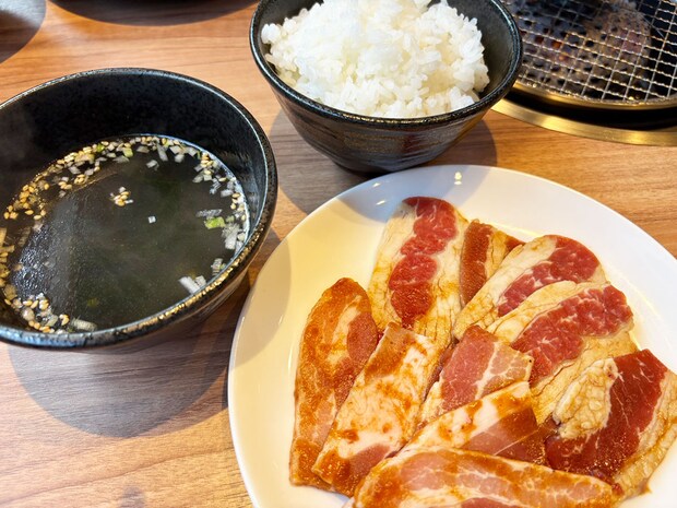 味コスパは「焼肉きんぐ」超え!?食べ放題【くいどん】1,408円「焼肉ランチ」はカルビ10枚で「大満足！」の画像1