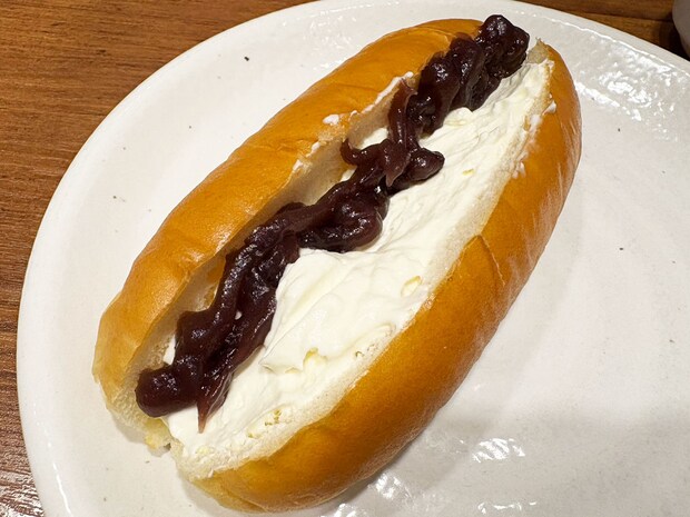 【ガスト】500円「モーニング」とろとろマスカルポーネクリームが幸せ！コッペパンとあんこと相性バツグンの画像7