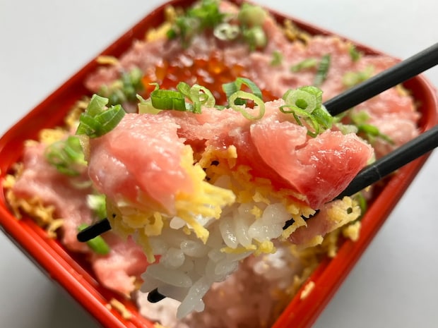 【角上魚類】600円で「いくらを口いっぱい頬張る幸せ！」永遠に食べていたい「いくら・ねぎとろ丼」の画像8